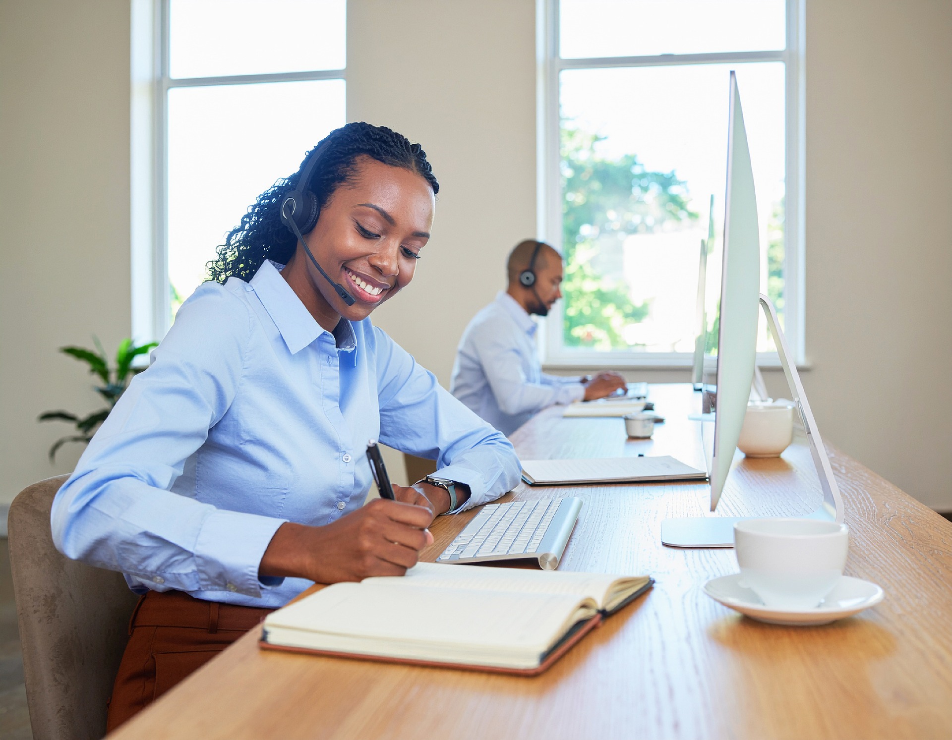 mv-fotos-woman-10121730_1920